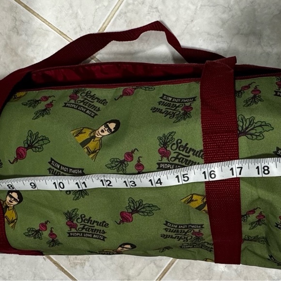Green Culturefly 19in The Office | Schrute Farms Duffle Bag Weekender - Picture 4 of 5